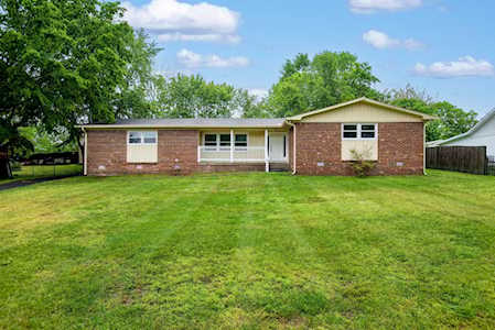 886 Leigh Ln Gallatin, TN 37066