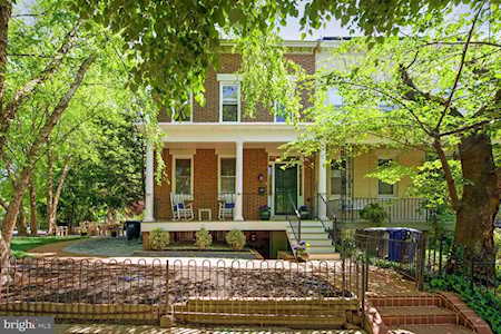 941 5th St NE Washington, DC 20002
