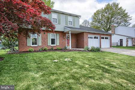 910 Robert St Mechanicsburg, PA 17055