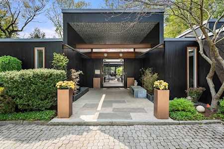 50 Crestwood Rd Newton, MA 02465
