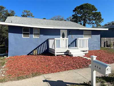 434 Riverside Dr Tarpon Springs, FL 34689