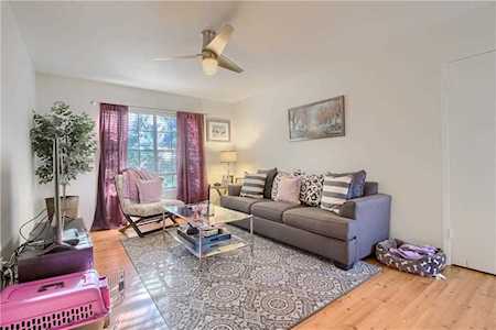 3902 Peterson Ave #206 Austin, TX 78756