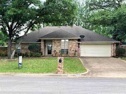 8958 Hialeah Circle N North Richland Hills, TX 76182