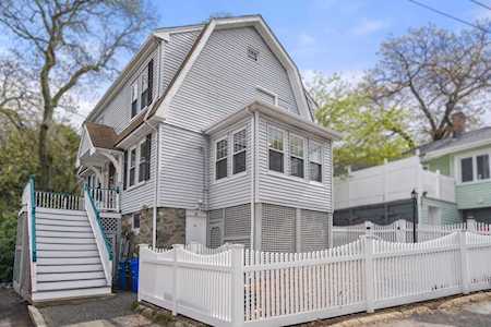27 Maurice Street Malden, MA 02148