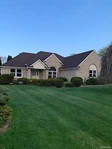 10114 Longford Green Oak Twp, MI 48178