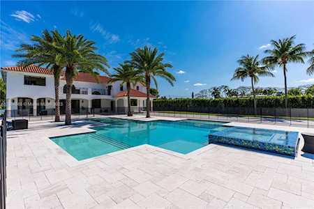10101 SW 58th St Miami, FL 33173
