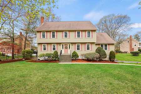 12 Apple Tree Lane Wilmington, MA 01887