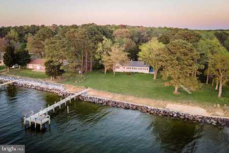 17767 River Shore Dr Tall Timbers, MD 20690
