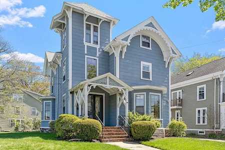 159 Warren Street Arlington, MA 02474