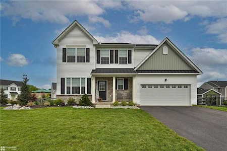 1034 Lisa Ln Easton, PA 18045