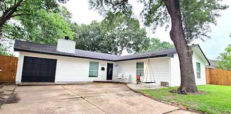 507 Shawnee St Houston, TX 77034