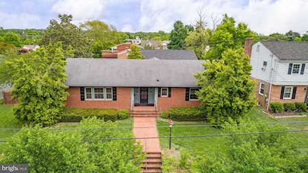 2011 Washington Ave Fredericksburg, VA 22401