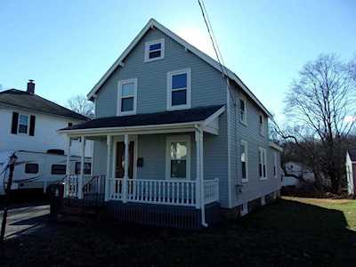 33 Columbia St Wilmington, MA 01887