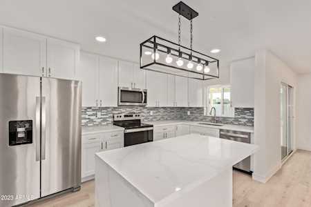 1954 E Duke Drive Tempe, AZ 85283