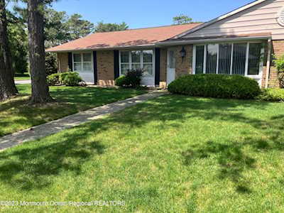 40A Cambridge Circle #A Manchester, NJ 08759