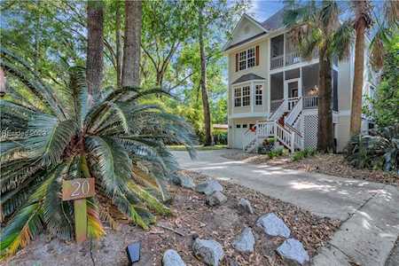20 Victoria Square Dr Hilton Head Island, SC 29926