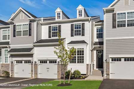 3309 Beechwood Ct Wall, NJ 07719