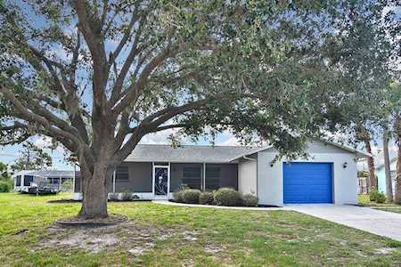 1229 Coral Ln Englewood, FL 34224