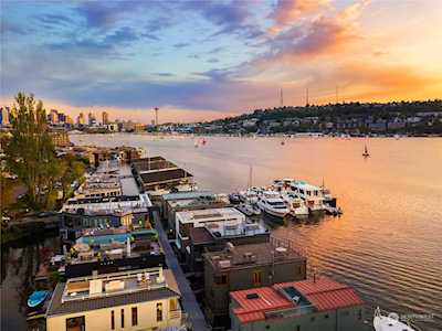 10 E Roanoke St #14 Seattle, WA 98102