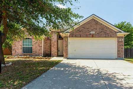 10933 Rising Mist Court Fort Worth, TX 76052
