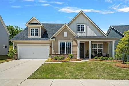 8099 Woodline Ln Denver, NC 28037