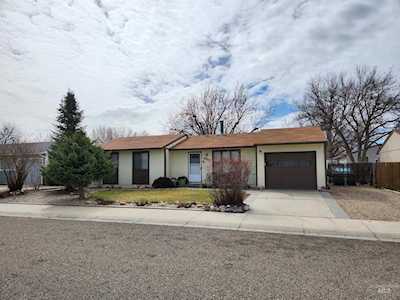 1013 W Chateau Ave Meridian, ID 83646
