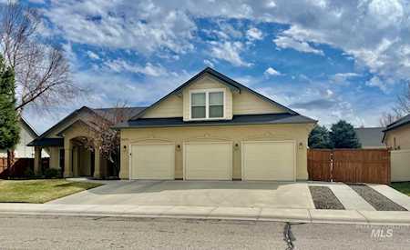 3575 E Mackay Dr Meridian, ID 83642