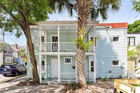 174 1/2 Wentworth St Charleston, SC 29401