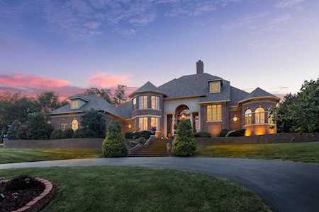 2433 Williamsburg Estates Ln Lexington, KY 40504