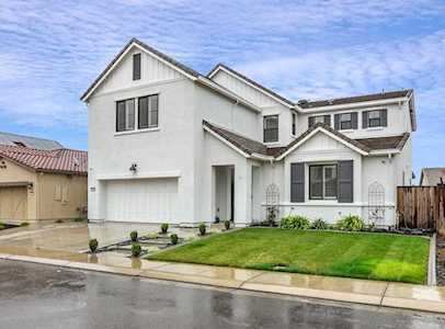 1646 Banister Lane Manteca, CA 95337