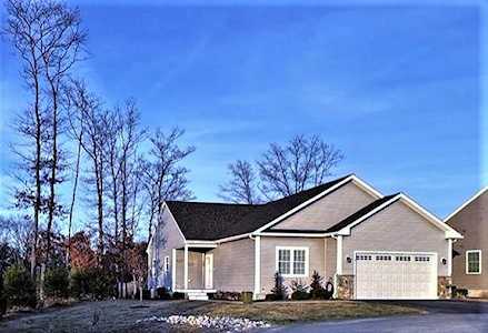 6 Oak Hill Ct #115 West Greenwich, RI 02817