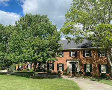 3153 Warrenwood Wynd Lexington, KY 40502