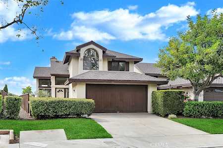 6209 E Twin Peak Circle Anaheim Hills, CA 92807