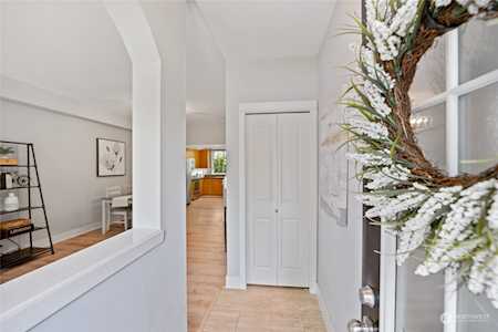 22672 NE Alder Crest Ln #5 Redmond, WA 98053