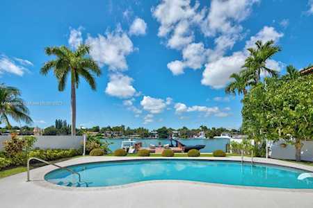 Hibiscus Island Real Estate