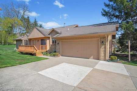 21935 River Ridge Trl #85 Farmington Hills, MI 48335