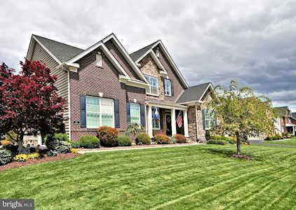 466 Barrington St Horsham, PA 19044
