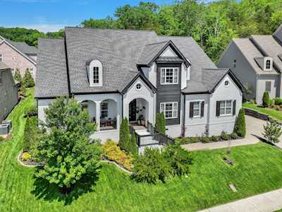 2420 Los Olivos Ct Franklin, TN 37069