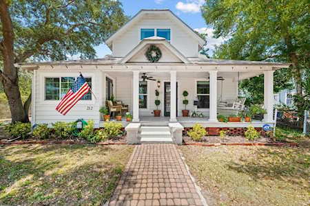 212 28th St W Bradenton, FL 34205
