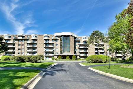 1243 E Baldwin Ln #102 Palatine, IL 60074