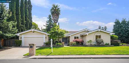20 Barcelona Ct Danville, CA 94526