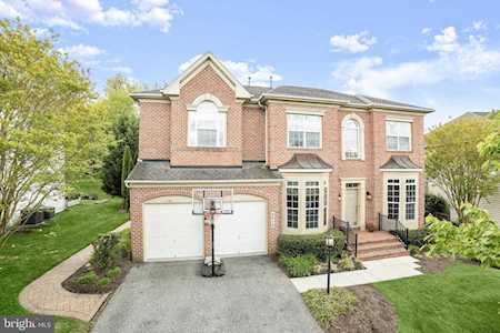 2519 Stone Cliff Dr Baltimore, MD 21209