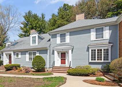 4 Bellingham Ct #4 Middleton, MA 01949