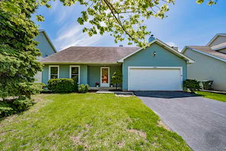 586 Hempstead Ave Naperville, IL 60565