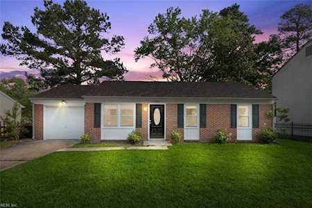 939 Red Oak Circle Newport News, VA 23608