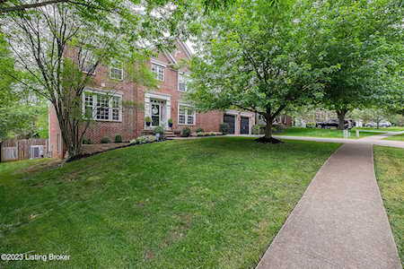 3618 Wynbrooke Cir Louisville, KY 40241