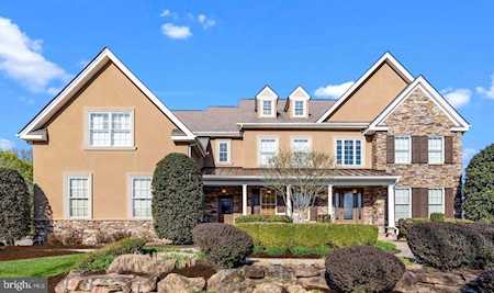 5 Copperleaf Ct Ivyland, PA 18974
