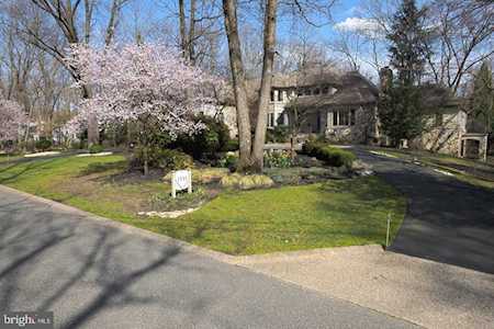 1141 Barbara Dr Cherry Hill, NJ 08003