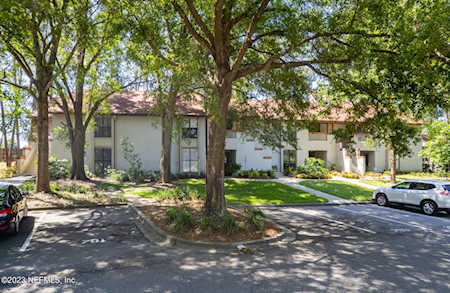701 Wood Hill DR Jacksonville, FL 32256