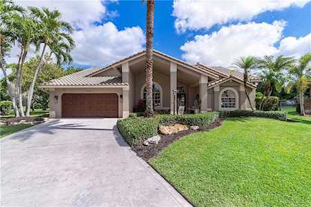 5116 NW 106th Ter Coral Springs, FL 33076
